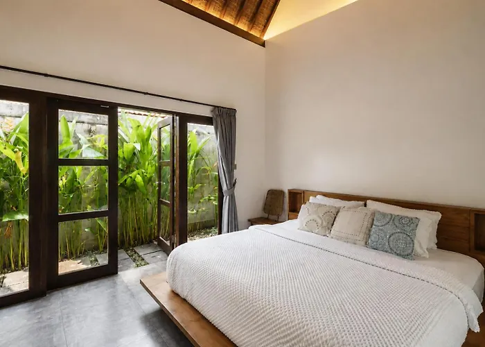 Villa Iris By Hotelarious