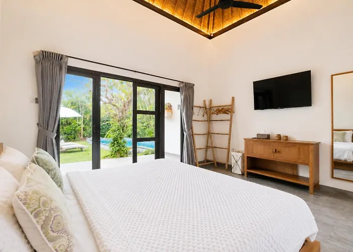 Iris By Hotelarious * Seminyak